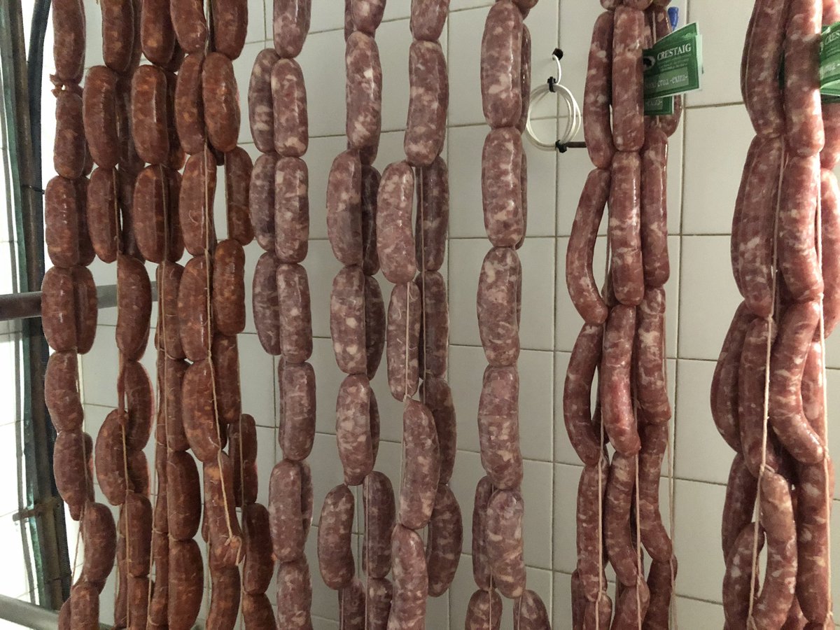 tonipons13's tweet photo. @crestaig

#capritxod’or #rubiagallega  #llangonissa #sobrassada #embotitsartesans #senselactosa #sensegluten 
#RubiaGallegaPremium #Frisona #TerneraGallega #Picanha #DryAged #Carnmadurarda #BeefPremium #Carnsdequalitat #vinsdequalitat #Sensefiltres #Sapobla https://t.co/hqaMhcuCHU