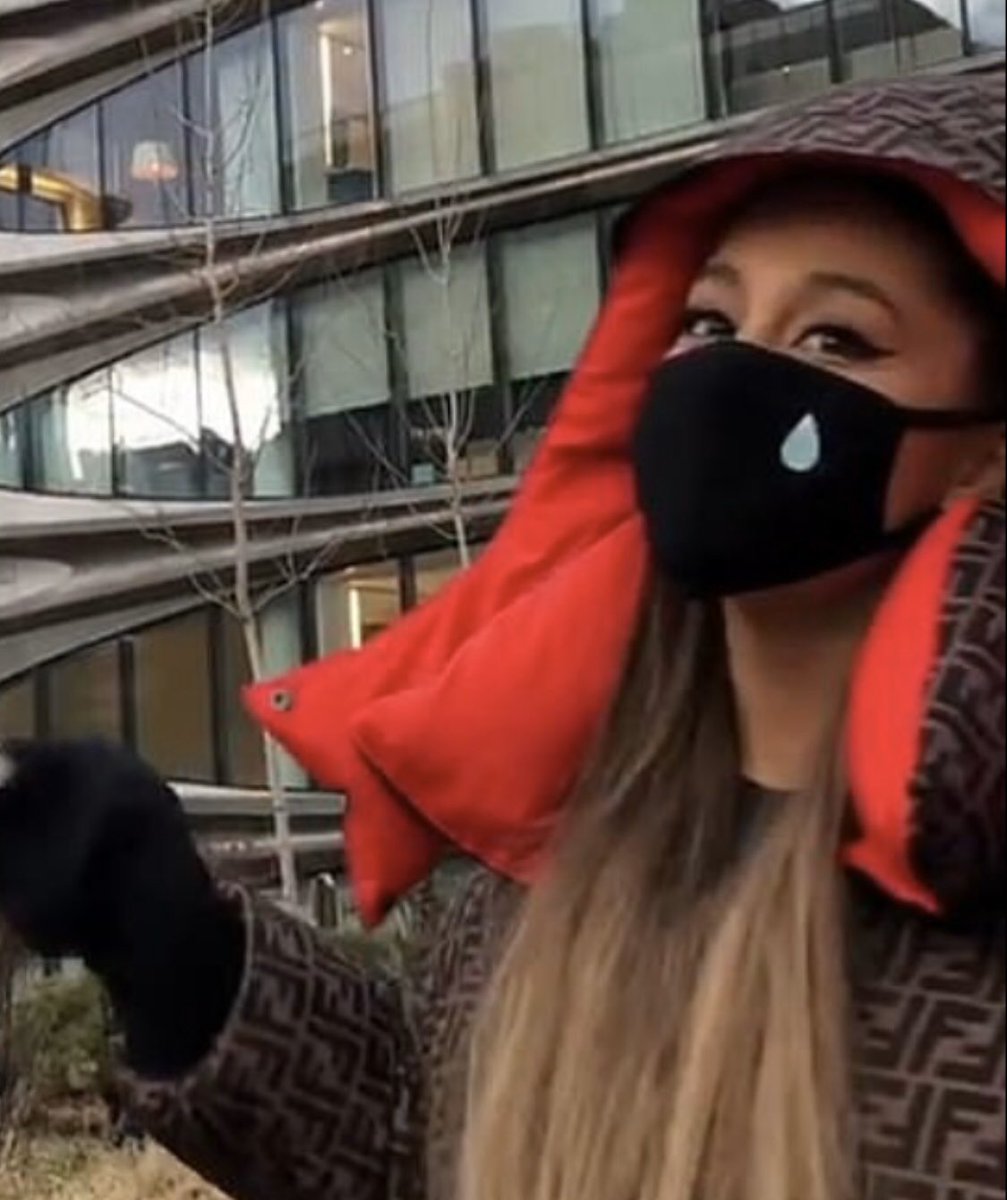 SweetenedByAri's tweet photo. @arianagrande wheres all ur face masks 4 sale? It’s not on website!😭This is the perfect masks to wear right now! Please release them on ur website to buy! It’s the perfect time to drop them!🙏🏼💯😭😍💕 I’ll literally buy all of them now if u put them for sale!🙏🏼💯 @scooterbraun https://t.co/Ba9wOfEwv3