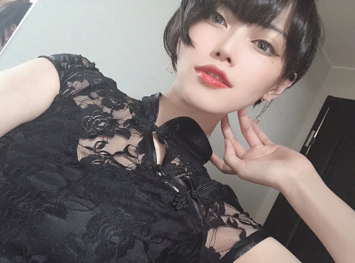 長身ショートカットの人が着るチャイナドレスがめちゃくちゃかわいい 話題の画像プラス 長身ショートカットの人が着るチャイナドレスがめちゃくちゃかわいい 話題の画像プラス