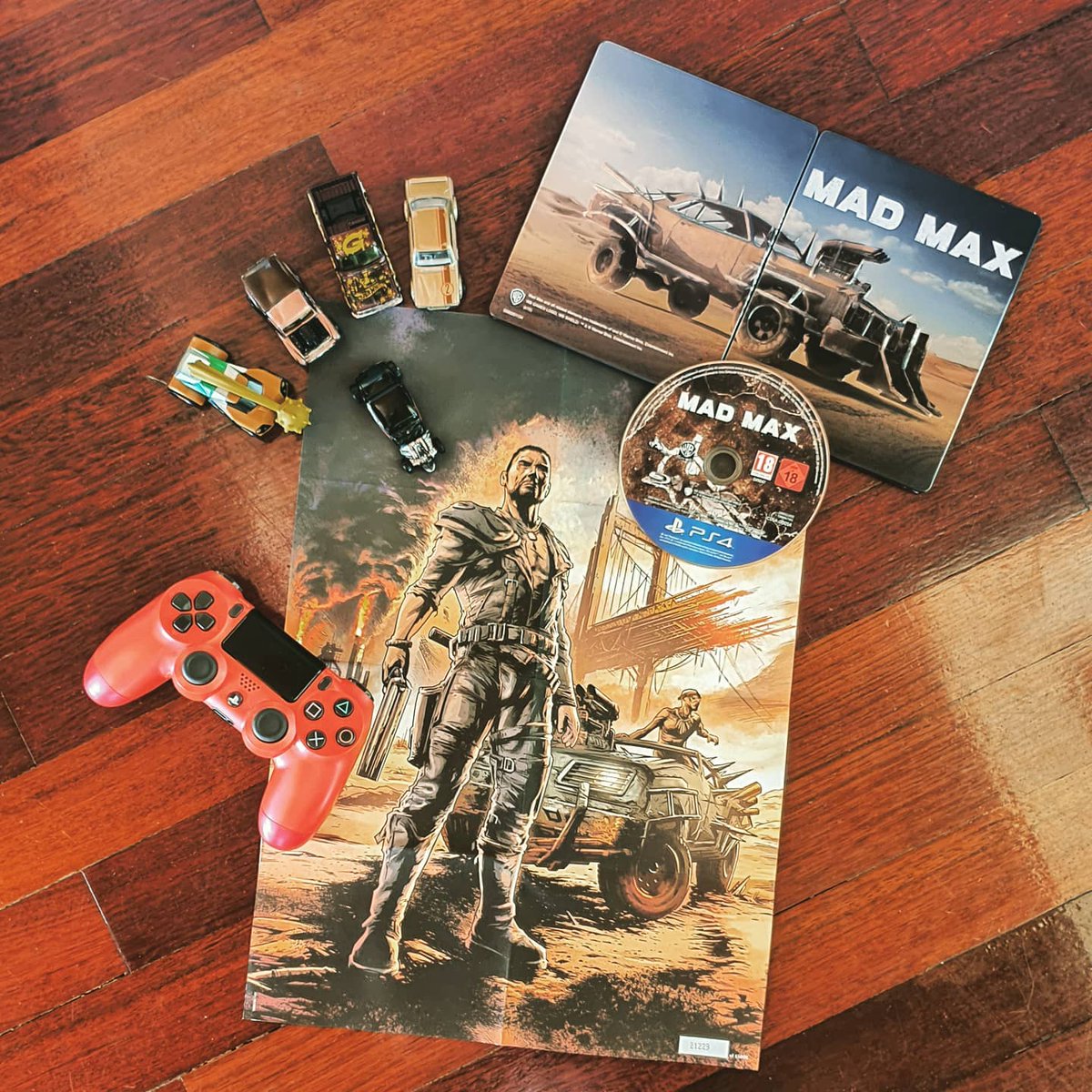 Shiny and Chrome! Nada como uma boa steelbook... Quais as vossas preferidas? #gaming #PlayStation #madmax #jogos #witnessme