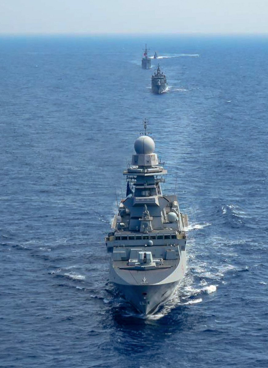 NATO_MARCOM's tweet photo. Standing #NATO Maritime Group 2 units during a manoeuvring exercise with Turkish Navy frigate Gaziantep and the fast patrol boat Ruzgar 🇹🇷🇮🇹in the Mediterranean 🚢 #StrongerTogether #WeAreNATO
@TurkDelNATO @tcsavunma @ItalianNavy https://t.co/2ctvkI5A29