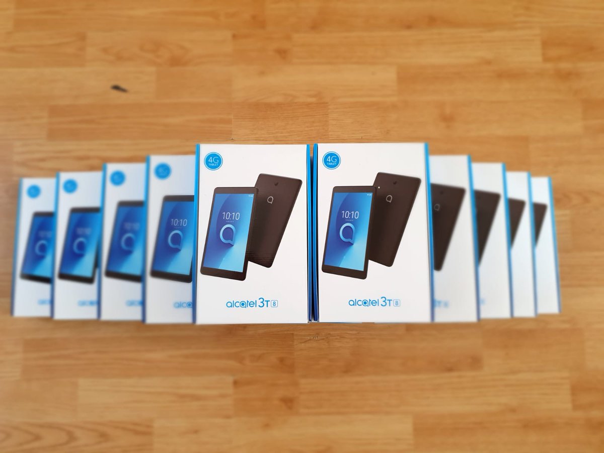 MancLibraries's tweet image. #GortonLibrary manager Sue organised for a couple of isolated local residents to receive a tablet to support them through this challenging time! #LibraryStaffCare @goodthingsfdn  @btgroup @MCCGorton #LibrariesFromHome