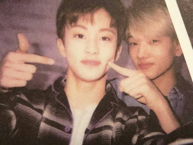 Mark— teases him like it's a kind of complement — always get amazed in everything mark does— cries when mark graduated ㅠㅠㅠ— loves mark so much and loves him to be with the dreamies