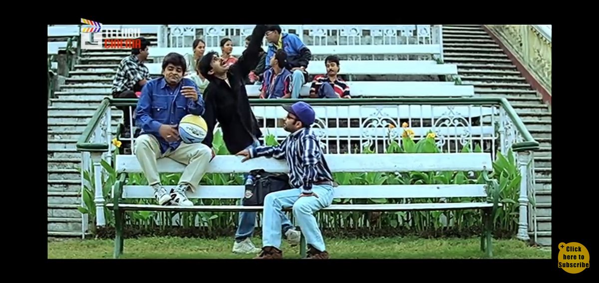 (3/10) Just like we plan our career madhu & siddu planned but destiny had a different plan in order 2 make them meet eachother which tends them to have beautiful opportunity to exchange their interests  #19YrsOfClassiclHKushi
