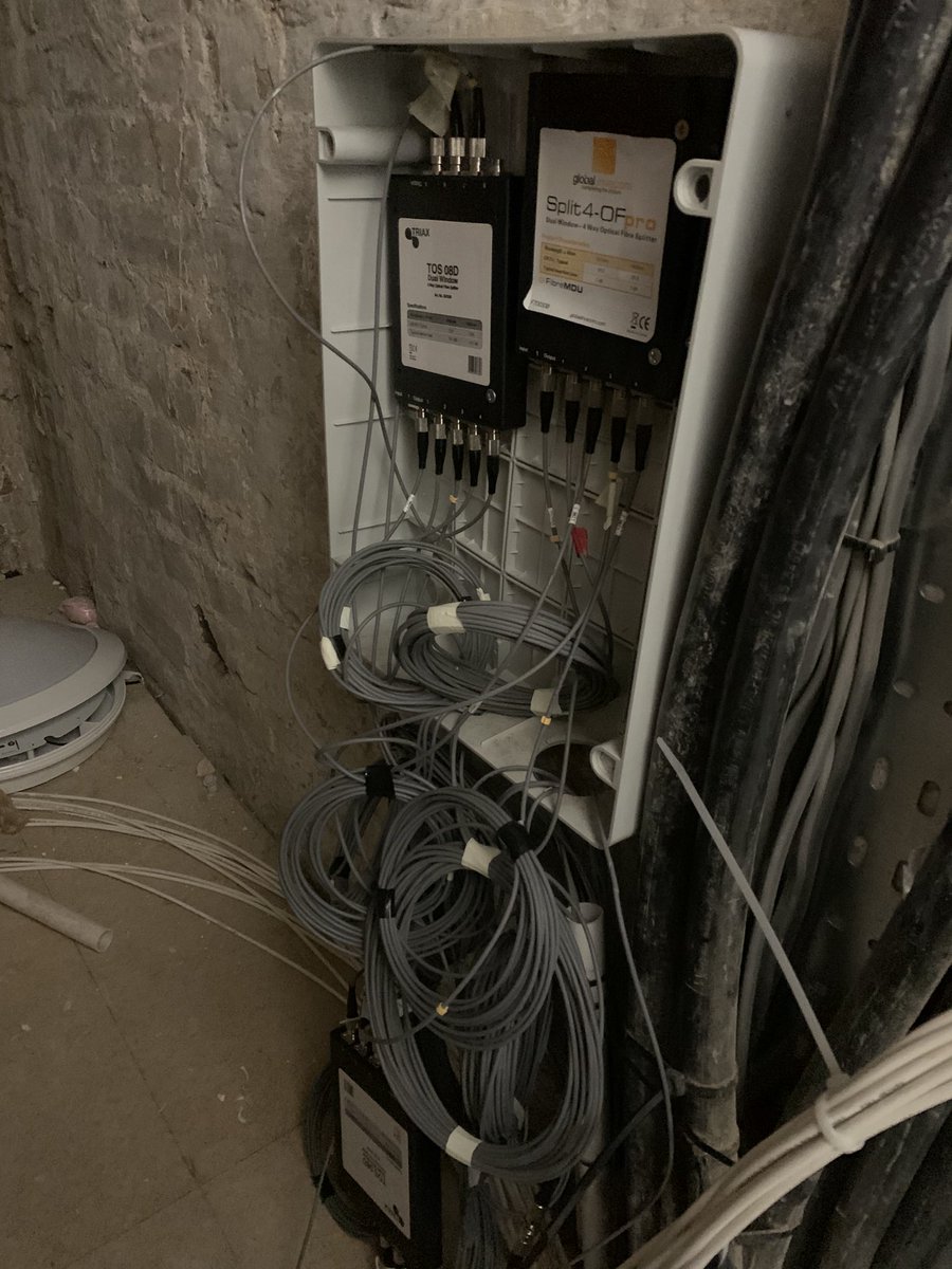 ORFIntegration's tweet photo. A before and after shot of a clean up job we did as part of upgrades to a larger system were working on, we gave it all a good tidy up and reaplaced the faulty equipment. #fibre #digitalaerial #satallitetv #communalliving #fibreoptic #telecoms #television #cabling #irs https://t.co/rUwF8LrFuV