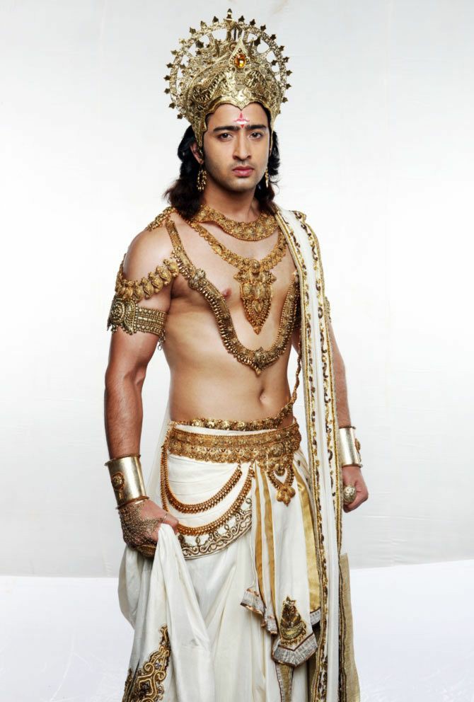 Next, You took a huge risk n responsibility by agreeing to portray the Hero among Men, Warrior Prince Arjun in Mahabharat. The expectations were sky-high but you flew higher. The Golden Role for the Golden Boy.  #11YearsOfShaheerSheikh