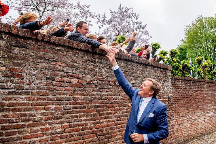 🧡Koning Willem-Alexander viert vandaag zijn 53ste verjaardag.🧡

#oranjebinnen #woningsdag