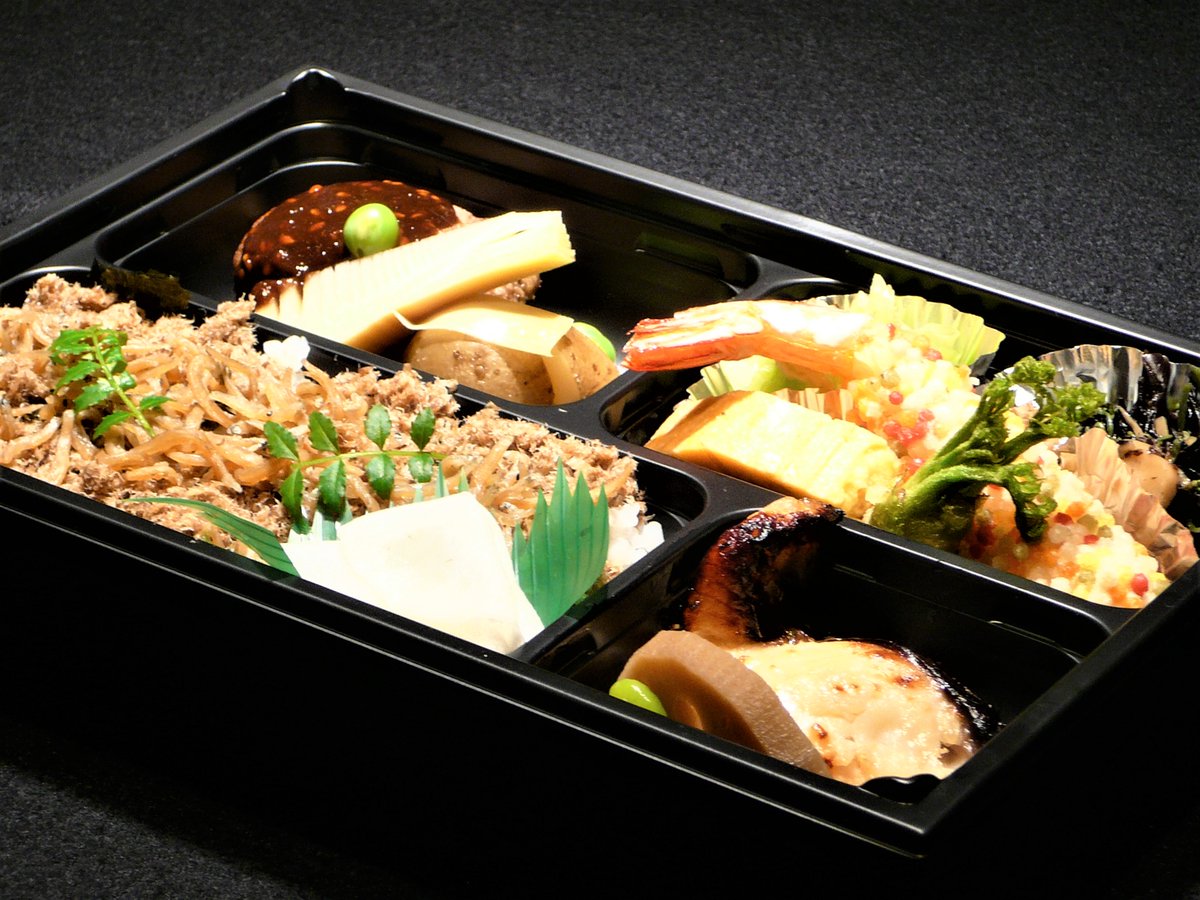 ট ইট র 神田 いるさ もちろん いるさ風和牛すき焼き丼 950円 と いるさのお弁当 1600円 も作り立てでご用意いたします 3点とも店頭お渡しのみです 作り立てをお渡しいたします ご予約頂ければお待たせいたしません 神保町テイクアウト 御茶ノ水