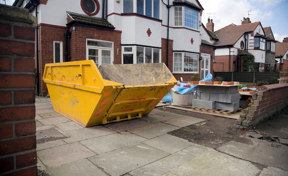 MyHomebuilding's tweet photo. Been using lockdown to make #home improvements? If you've been left with building waste on top of your everyday household waste, here are some ways you can dispose of it #selfbuild #renovation https://t.co/SlBqNxIAKM https://t.co/GYSKWu7r3v