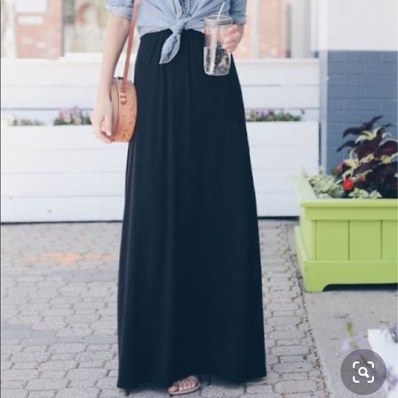 So good I had to share! Check out all the items I'm loving on <a href="/Poshmarkapp/">Poshmark</a> #poshmark #fashion #style #shopmycloset #danang #bananarepublic #anntaylor: posh.mk/qTAEu08n15