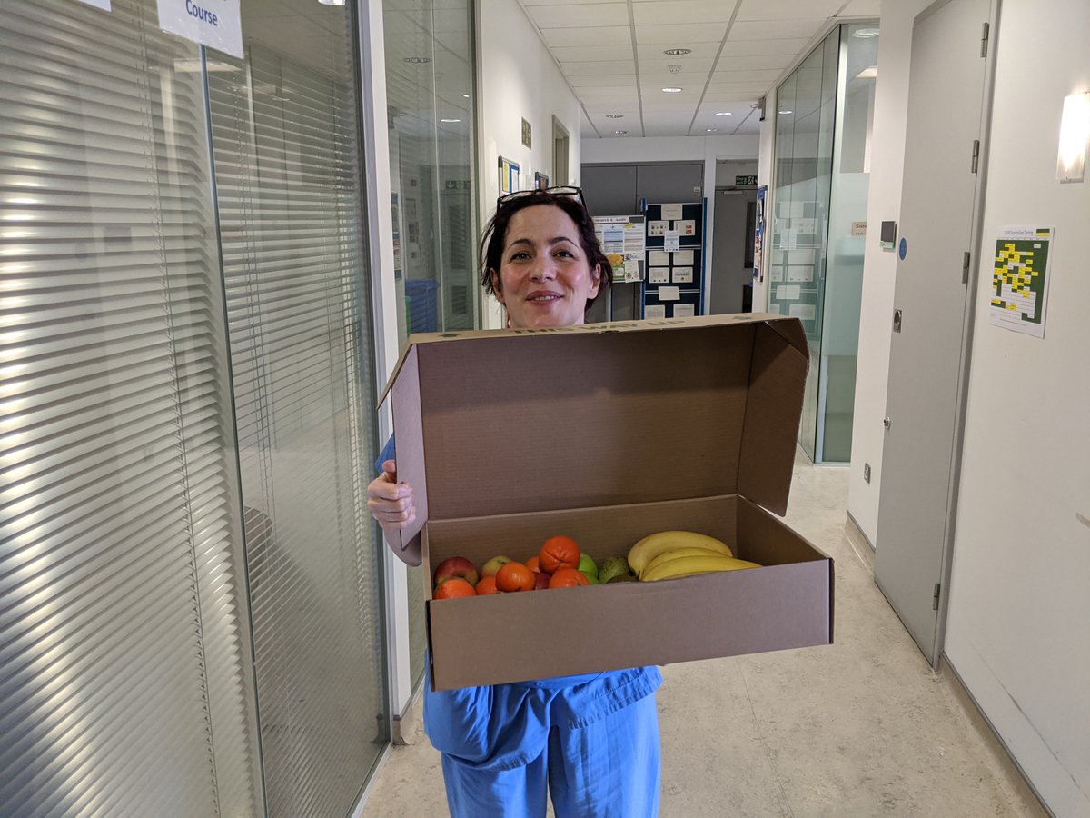 ImperialCharity's tweet photo. Thank you to @fruitfuloffice for their weekly tasty deliveries of fruit for our @Imperialpeople!🍌🍇🍎

We're so grateful for the support for our #NHSCovidHeroes at @ImperialNHS during this time.

 #ThankYouNHS https://t.co/9hr2hBiqlp