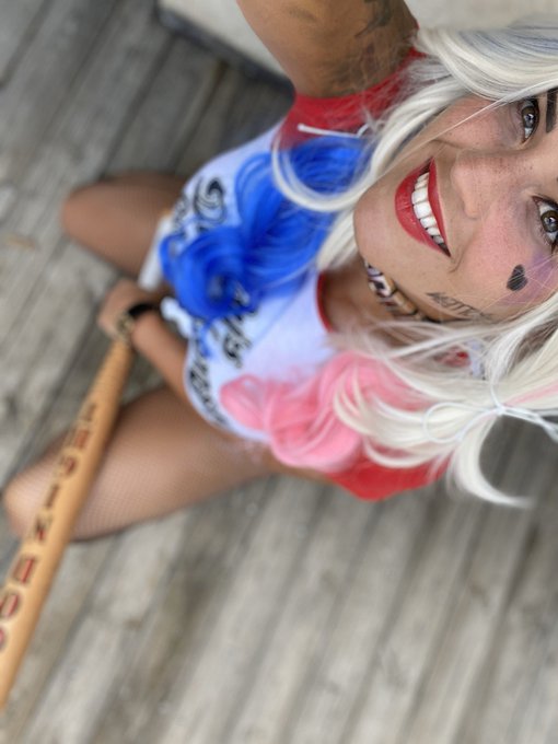 Passez une bonne semaine #ConfinementJour42 #cosplay #harleyquinn #france #francaise https://t.co/kW<a href="/tag/confinementjour42"class="tags">#ConfinementJour42</a><a href="/tag/cosplay"class="tags">#cosplay</a><a href="/tag/france"class="tags"><span>#france</span></a><a href="/tag/harleyquinn"class="tags"><span>#harleyquinn</span></a><a href="/tag/francaise"class="tags"><span>#francaise</span></a>