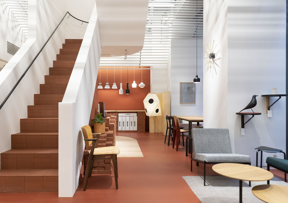 Happy birthday, Artek Tokyo! The store in Omotesando opened its doors exactly one year ago. Due to its current temporary closure,  we’re celebrating virtually with special launches created by <a href="/kaerusensei/">Yu Nagaba</a>, <a href="/buaisou/">無愛想</a> and other friends. Check out @artekjapan for more.