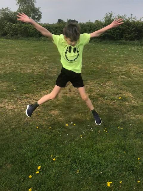 Living Paintings (@livingpaintings) on Twitter photo Mile 1 done! What a fab start to your #TwoPointSixChallenge Ted. Keep following to stay up-to-date with 11-year-old Ted's progress as he runs a guided mile a day for 26 days or go to his <a href="/JustGiving/">JustGiving</a> pg: buff.ly/2W25yNt #GoTed #MondayMotivation <a href="/LondonMarathon/">TCS London Marathon</a> #BlindRunner Mile 1 done! What a fab start to your #TwoPointSixChallenge Ted. Keep following to stay up-to-date with 11-year-old Ted's progress as he runs a guided mile a day for 26 days or go to his <a href="/JustGiving/">JustGiving</a> pg: buff.ly/2W25yNt #GoTed #MondayMotivation <a href="/LondonMarathon/">TCS London Marathon</a> #BlindRunner