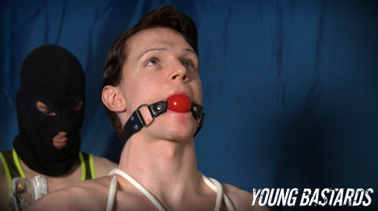 A very special scene coming up for you soon on https://t.co/dWNG905pQS See Master @robemXXX edging the