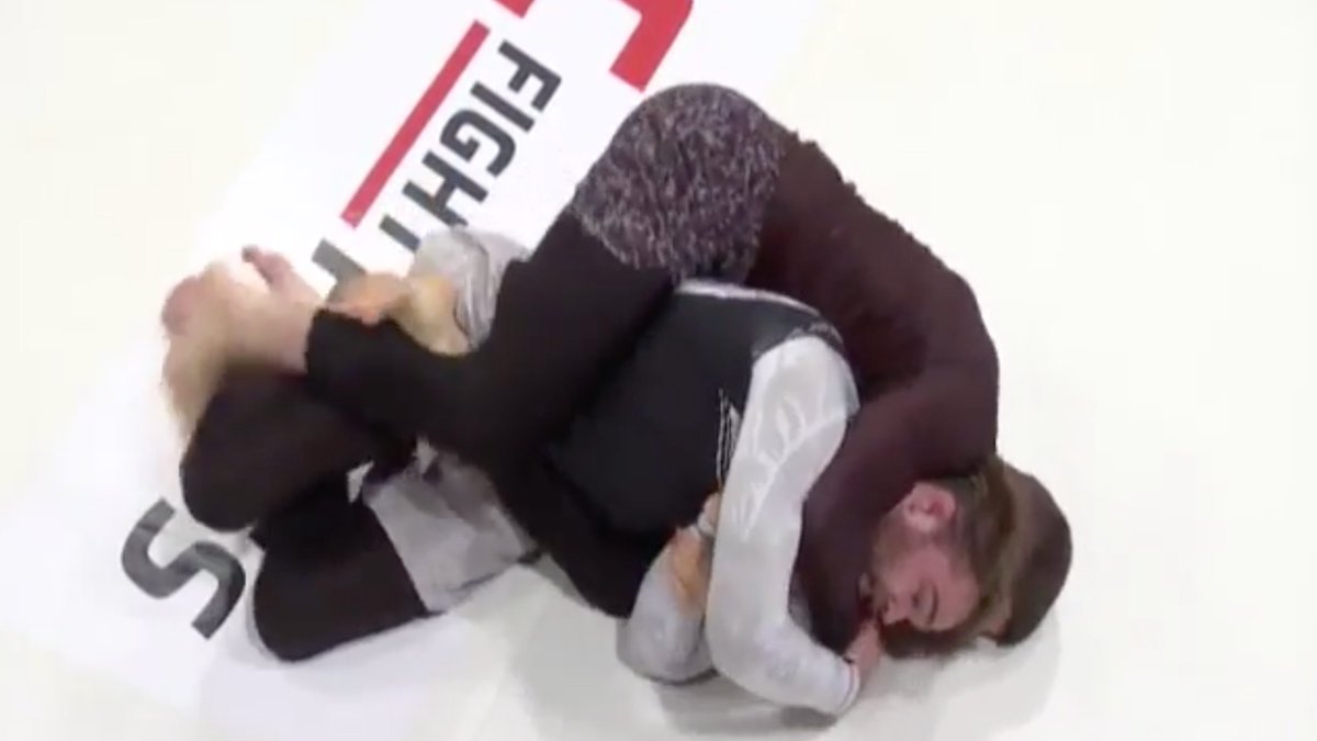 FightHQTV's tweet photo. #SUG13 RESULTS

Craig Jones def @VinnyMMA by verbal sub (injury) 4:21

@austinv170mma def @BOOGEYMAN_TFS by arm-triangle 0:44 (overtime 2)

@GabrielChecco def @EllenbergerMMA by reverse triangle 1:52

Ethan Crelinsten def Andrew Alexander by RNC 1:00 (overtime 1)

#Grappling #MMA https://t.co/eJs4GAOzJt