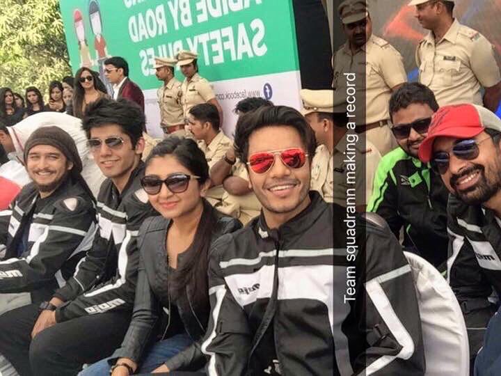 RizwannSikander's tweet photo. #majormissing As I was sharing stage with No. 1 #Roadie @rannvijaysingha #Dashing #bandraBoy @DinoMorea9 #Gorgeous #buddy @BhoomiOfficial #mumbaikirani @rjmalishkaa #hunk @VSood12 #wicked @jaybodas in jan 2017 https://t.co/Fd4SX9qLC2