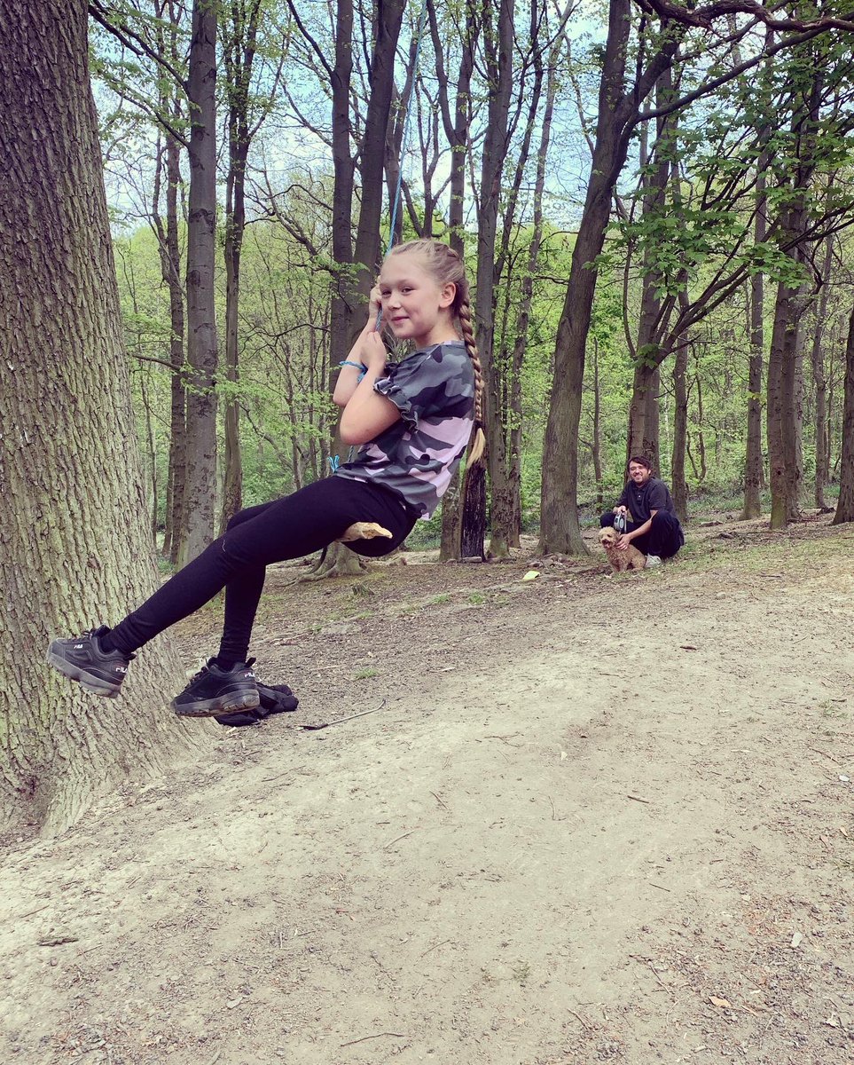 emlexie's tweet photo. A day exploring in the woods🌳🥀🍄🌿🌲 https://t.co/ncx2jbepkn