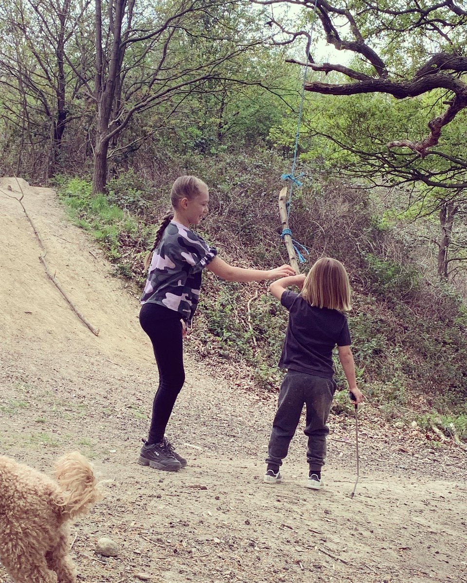 emlexie's tweet photo. A day exploring in the woods🌳🥀🍄🌿🌲 https://t.co/ncx2jbepkn