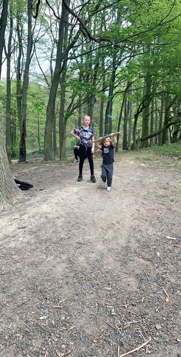 A day exploring in the woods🌳🥀🍄🌿🌲