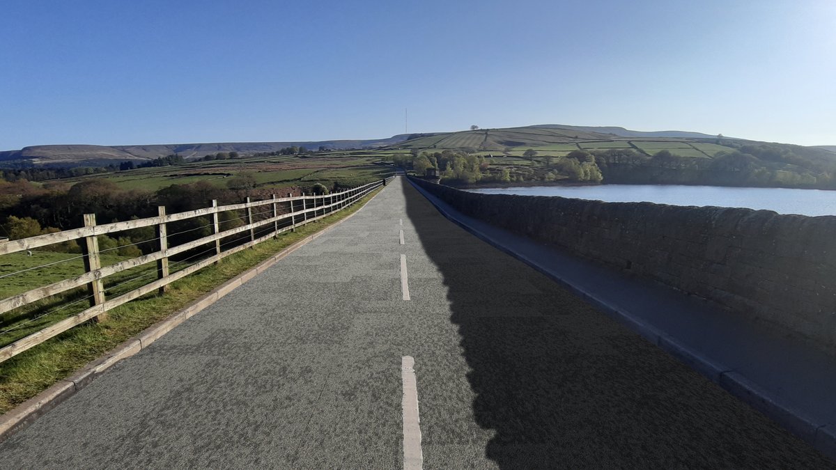 burmatex's tweet photo. rainfall #carpet tiles are perfectly designed to match the surrounding world and to reflect the outside in the #interior spaces.
This beautiful road in #HolmeValley in #westyorkshire  could be paved with rainfall #carpets from @burmatex and it would look amazing https://t.co/jVb1CC3sYd