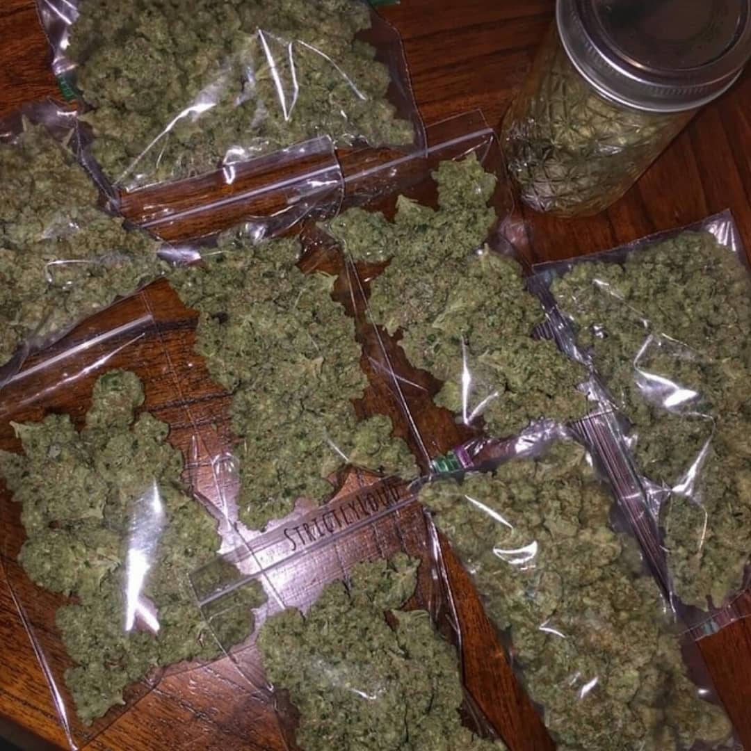 LegentPlug's tweet image. #Marseille #Monaco #Lille #Bordeaux #rive #Auvergne #Villepinte #Nantes #paris16 #paris18 #stonerfrance #smookers #girlssmooking #Lyon #paname #malakoff #hotelparis #tourismefrance #rouen
Snapp// plugstore18 
Liversion a domicile