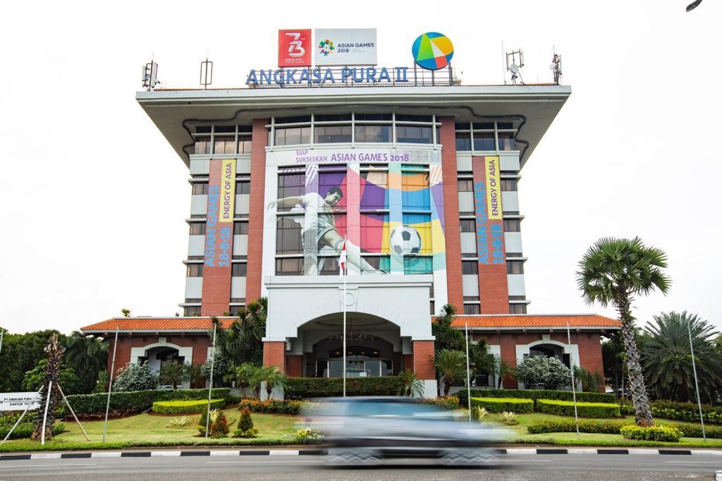 INJairports's tweet photo. Pada hari ini, Senin 27 April 2020. Kementerian BUMN mengangkat Komisaris Baru di PT Angkasa Pura II (Persero). Hal ini
sesuai dengan Keputusan Menteri BUMN Selaku Rapat Umum Pemegang Saham Perseroan PT Angkasa Pura II (Persero).
(1/2)
#AP2updates https://t.co/vpaw9UOut3