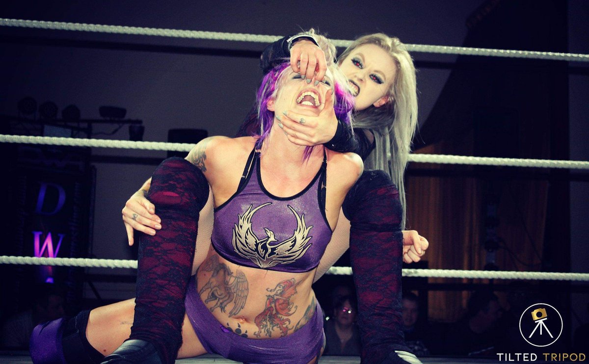 Zan Phoenix tweet media