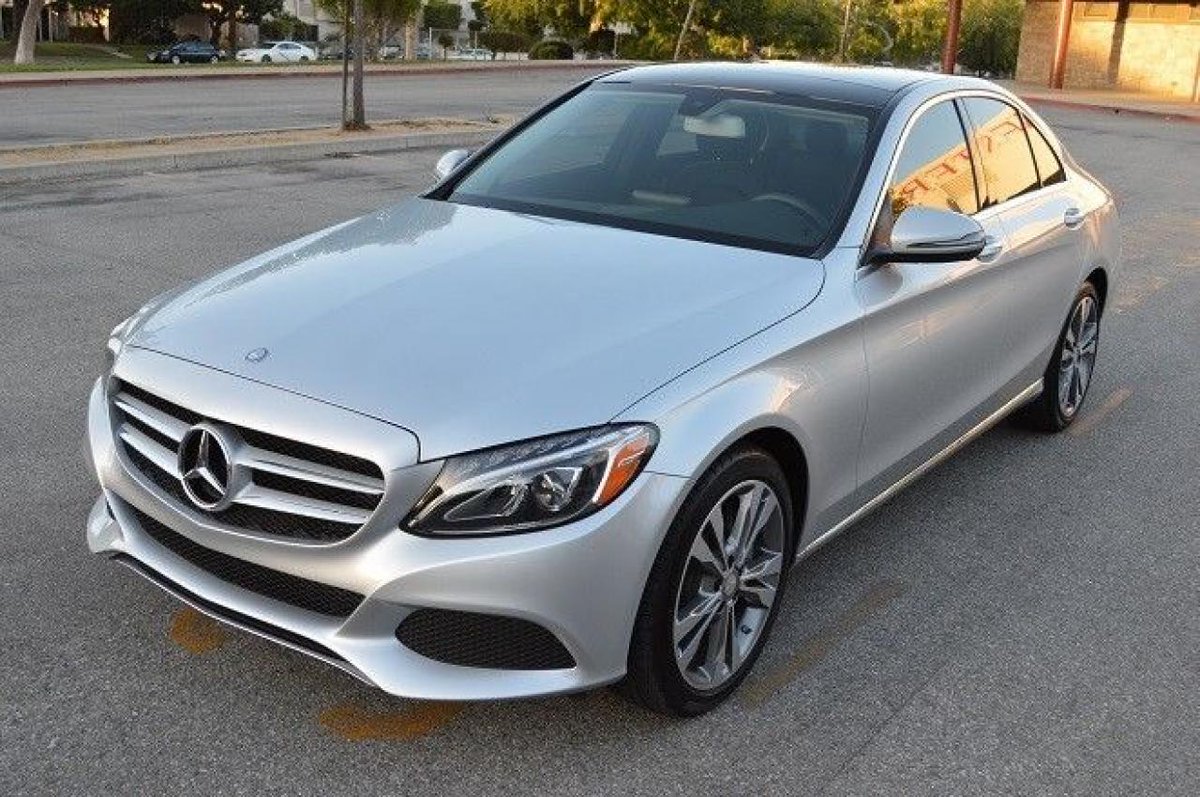 Rent car Mercedes C300 2016 in Los Angeles CA USA
#CarRental 
#LosAngeles 

mix.rent/card/50268
