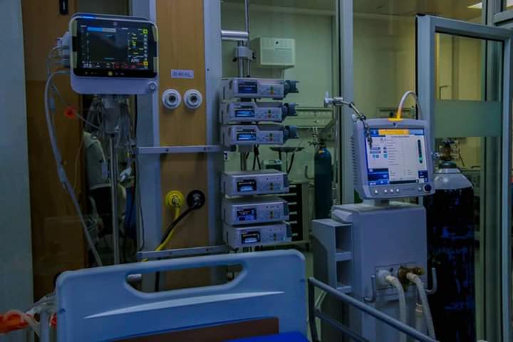 PrinzDebola's tweet photo. 11 Ventilators At Ibom Specialist Hospital 

4 new ventilators provided by Governor Emmanuel at Ibom Specialist Hospital in January 2020.

Newly set up Emergency Operations Isololation unit fully operational

1500KVA Power Generating Plant recently acquired at ISH
#AkwaIbomIsSafe https://t.co/BAxkpYFC0z