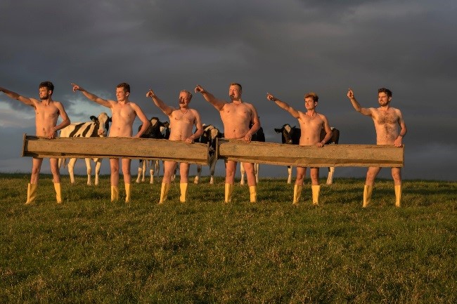 Who would have thought a bunch of young farmers in a field with only a bit of wood, wellies and cows, would raise over £1,000? #fundraising 

<a href="/ValeYFC/">Vale O Lune YFC</a> may have bare cheek but we love them for it💛