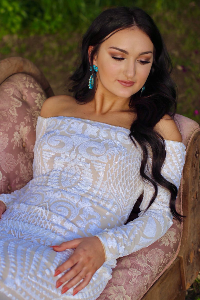 JplusLPhotos's tweet photo. Just some of our favorites from this senior session! The stunning @jkitzheather ✨📸 https://t.co/6AeTUMq8mD