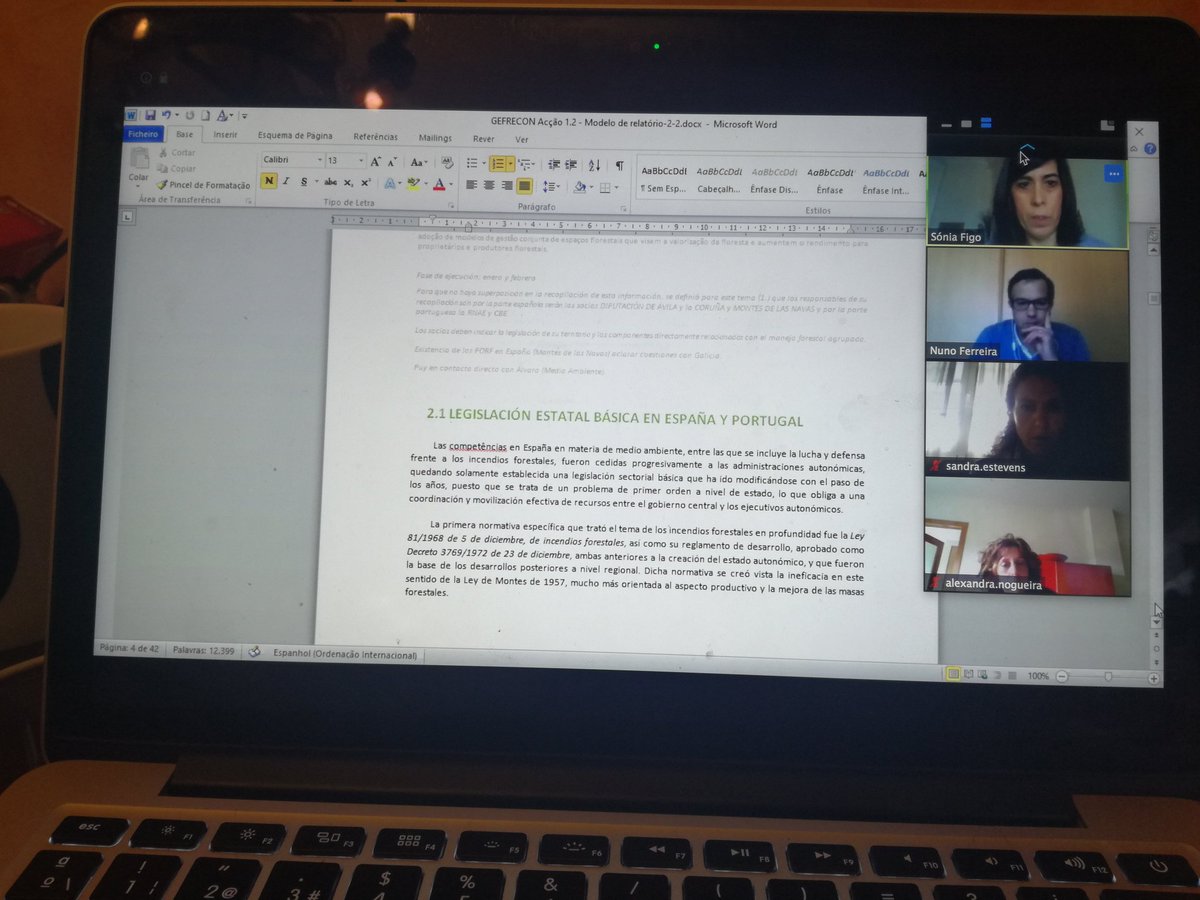 GEFRECON_POCTEP's tweet photo. Seguimos trabajando desde casa, hoy con los socios portugueses, para promocionar la gestión forestal conjunta en #GEFRECON, @poctep 

#CBE, #RNAE, #Enerarea, #CimAltoMinho https://t.co/Ixx06VOxQP