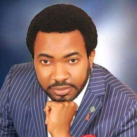 PrinzDebola's tweet photo. As a civil servant, redeployment from one PPA to the other is a constant practice, and that's exactly what happened to this brilliant Doctor in Akwa-Ibom State. He wasn't sacked, he was redeployed and it's not because of the purported figure manipulation

#AkwaIbomIsSafe https://t.co/yL3FNNpRKp