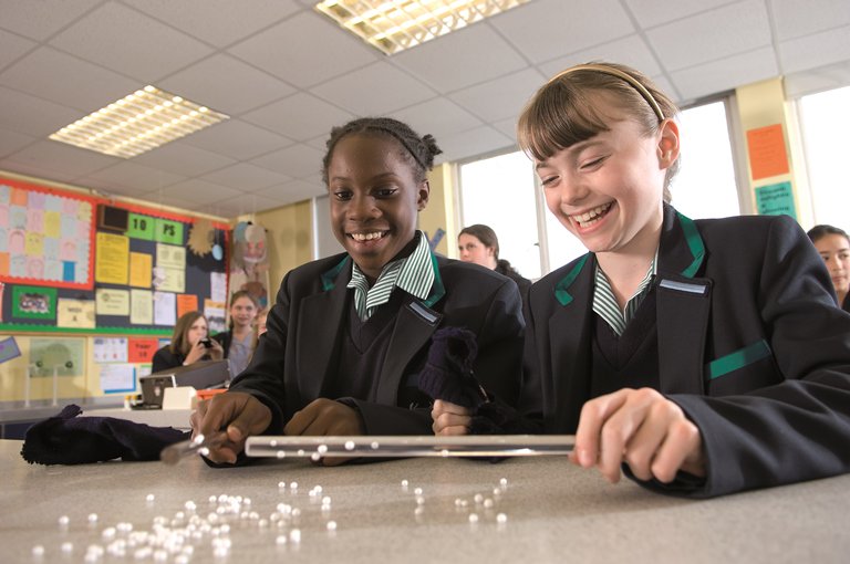 Considering a career in #physics teaching? It will continue to be an important profession. Join our Get into Teaching Physics free webinar on Monday 11 May, 10:00am – 11:00am BST to find out more: bit.ly/3e6LB0q