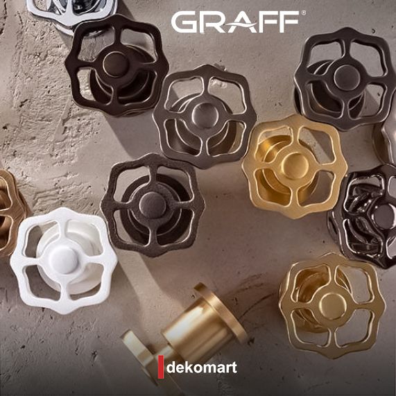 dekomart tweet media