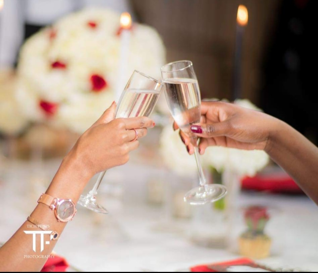 ByJulesServices's tweet photo. Incorporating special touches into your event will ensure your guests remember it, for all the right reasons. Get in touch today for a quote.
#glamsplendour #eventstyling #eventprof #partyplanner #stationery #corporateevents #luxeparties #luxeevents #eventplanner #styledshoot https://t.co/BjRl3iH198