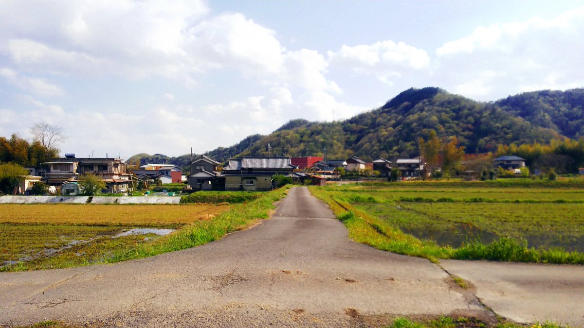 purintopon's tweet photo. カルピンのみちしるべMV撮影はここら辺で撮ったのかなー？
少しだけドライブしてみた。 https://t.co/Zs4tz2Fdlv