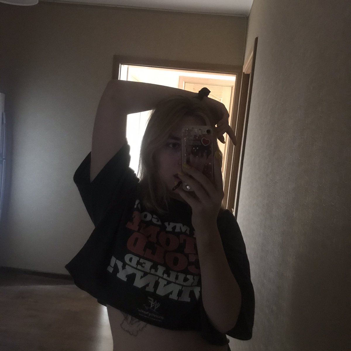 niniisoph's tweet photo. #LanaSelcaDay 
i really love Lana, and i hope all negative will disappear 🥺🥺✌🏻 https://t.co/XaFp0bhs9n