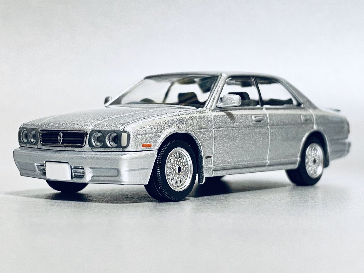 フォンティエ En Twitter 日産 セドリック グランツーリスモ アルティマ タイプx Tlv Neo 今月の新車 高性能仕様のアルティマに更にハードサスを奢った仕様 ハードすぎてお疲れなのか目の周りにクマが出来ている とても雰囲気の良いキャストで ミラーもリアスポ