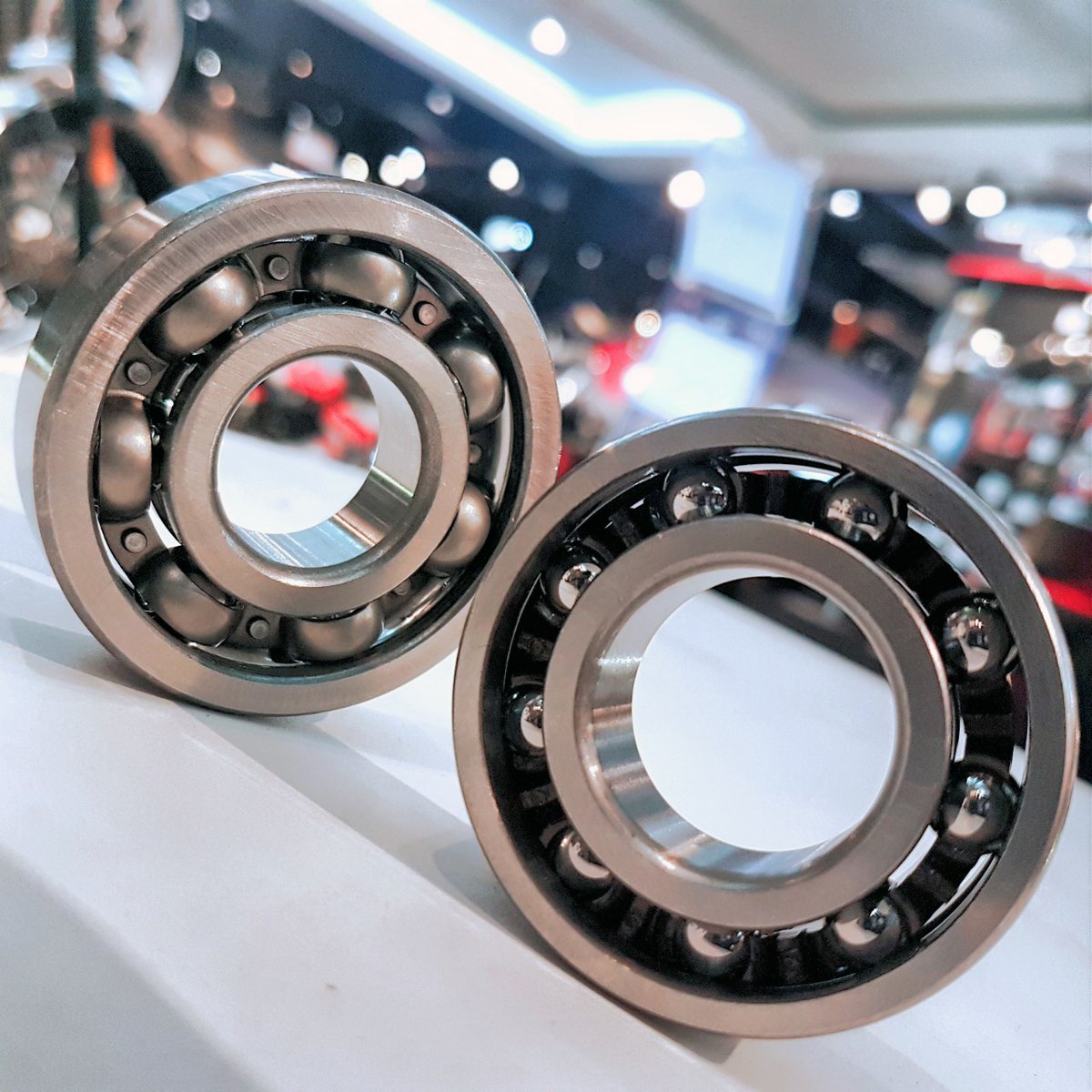 TDR_RACING's tweet photo. TDR Engine Bearing designed with strong hardening carbon chromium material gives lighter effect on engine spin and better durability. HET start from : Rp.56,000 Order online at @oneteamstore 👉 https://t.co/T0cg5olZeS
.
#PerformanceLovers #MaximizingPerformance #Power https://t.co/xhWh7JbLcX