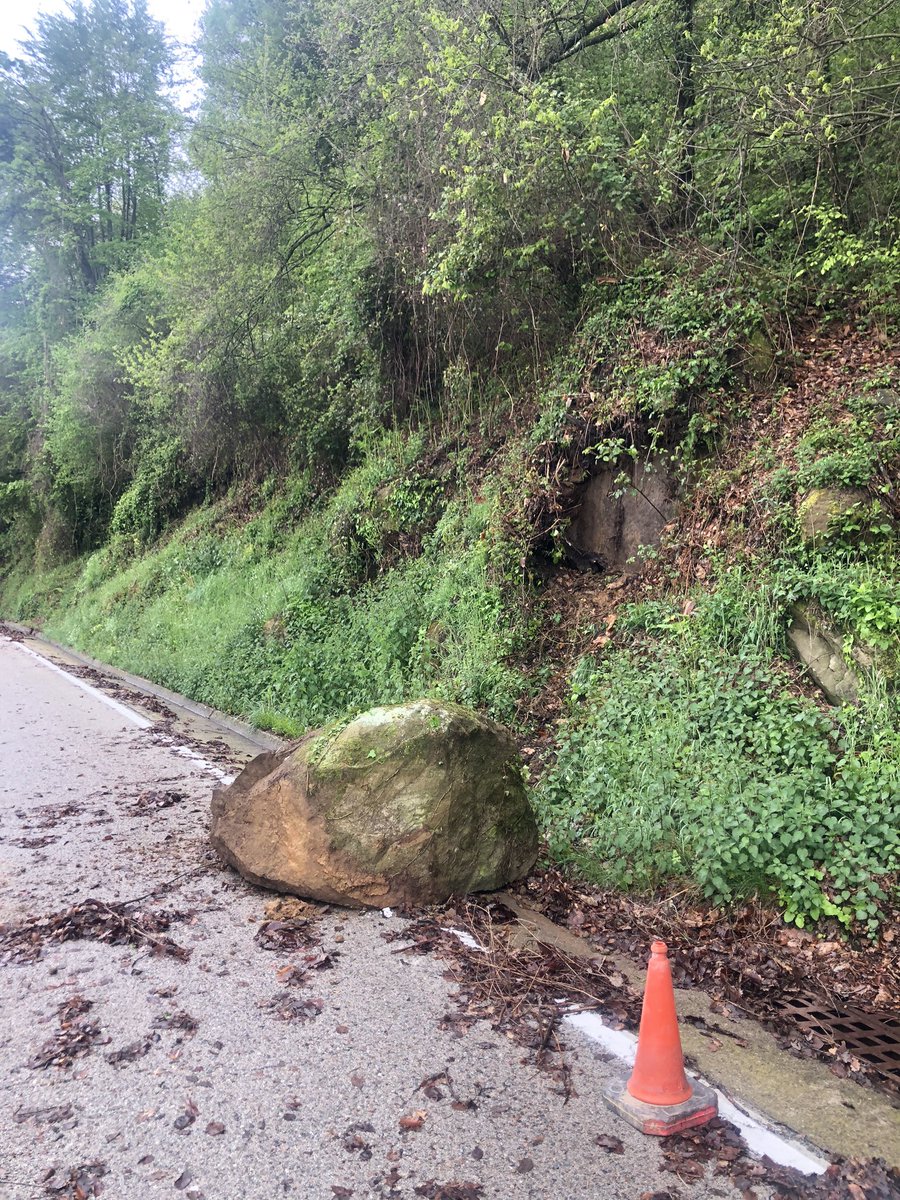 ⚠️ Situació normalitzada després de treure una esllavissada a la C-153 durant aquest matí.

🆘 No s’ha hagut de tallar al trànsit per aquesta incidència.