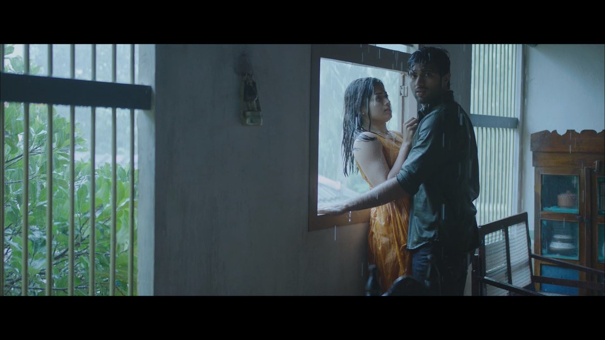 The question that Lilly asks, and the way Bobby persuades her. Followed by Kadalalle song, Aha. This is called jubilance for a genre lover like myself. The song is an ecstasy, I mean in the true literal sense.
