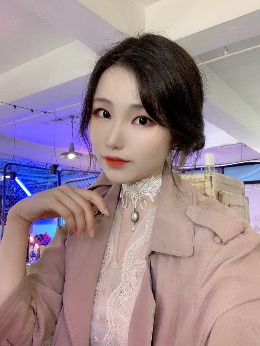 topazbli's tweet photo. ์๋ฐ ํ๋ คํ ๋ชฉ์ด์ปค๊ฐ ๋๋ฌด์ข์๋ฐ ์์ฃผ ๋์ผ์ด์์ด์ ์์ฝ๋น ๐ฅ
#์นดํ๋ฐ๋ก #cafevalor https://t.co/otDFPlgTQv