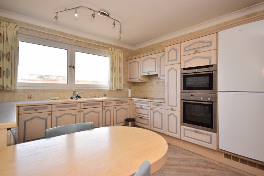 frankwyles's tweet photo. #RENTAL #2BEDS #STANNES
Spacious sea front apartment, available furnished or unfurnished
📍 Royal Beach Court, St. Annes
🛌 2 Bedrooms
🌊 Sea Views
💷 £900 PCM
🔎 https://t.co/mv9W2QJQig

☎️ Call 01253 713695 for more details https://t.co/ssw5Z0Jy1Z