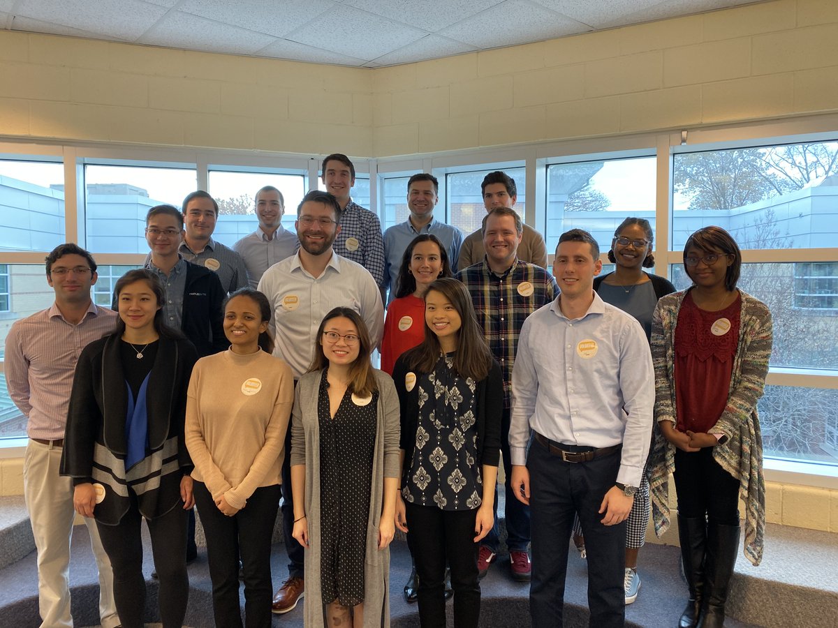 apscspr's tweet photo. April is #NationalVolunteerMonth we would like to thank all of the volunteers who supported @apscspr throughout the 19-20 school year.

We're taking a look back at some of our community partners who are truly are "Making A Difference" to support Carlin Springs! ❤ #APSGetInvolved https://t.co/VqGNQTGfIv