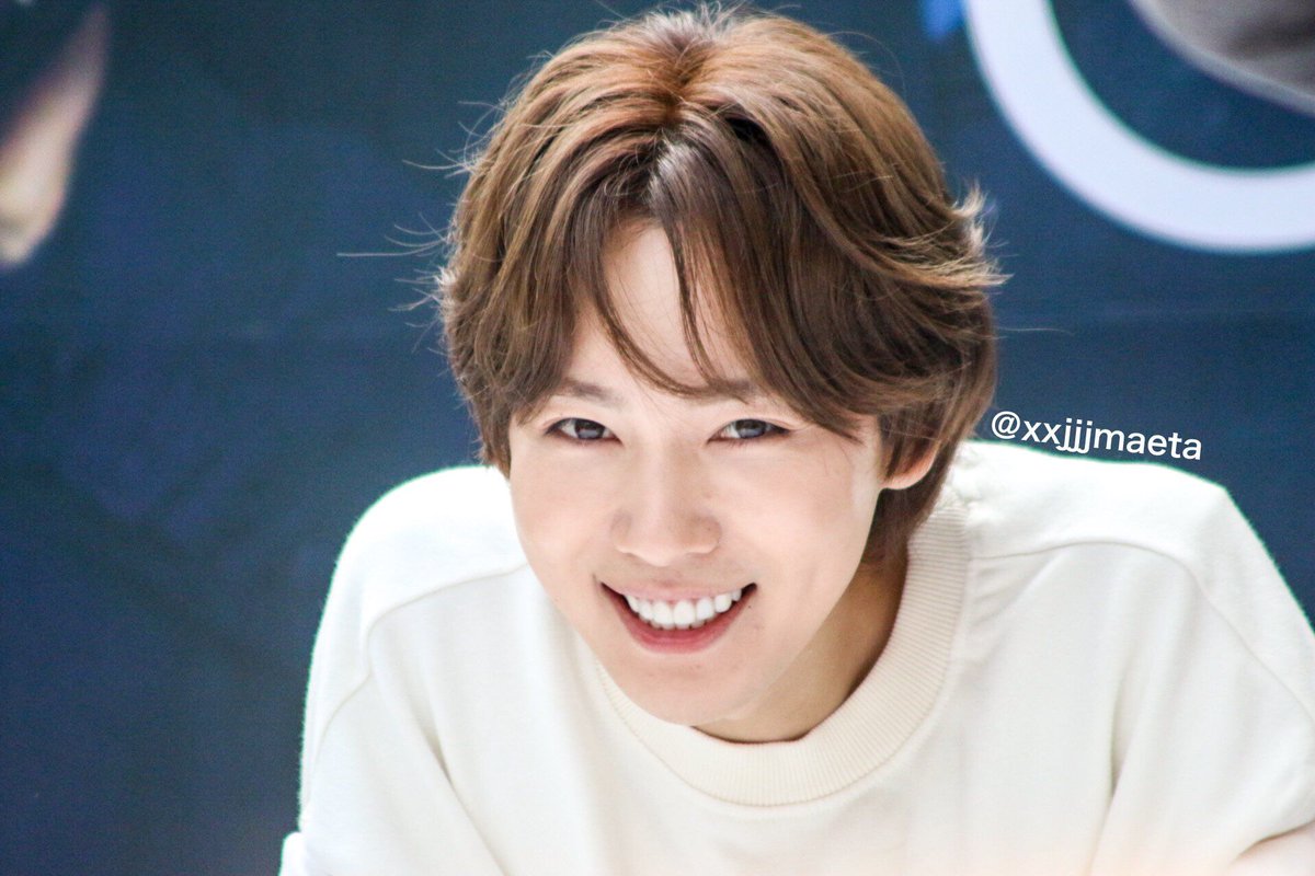 hourlyjinu's tweet photo. I can see his smile a whole day, week, month, year and still falling in love with it. 🤗
@official_jinu_

#진우 #김진우 #WINNER #JINU #위너 #hourlyjinu https://t.co/SnUDpXOIBb
