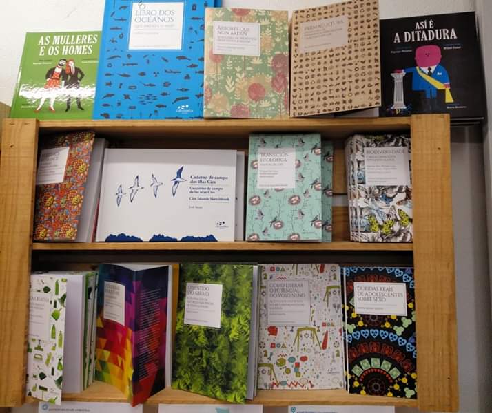 Seguro que algún de vos estará de aniversario, a nosa tenda non é grande pero cabe de todo, nunha soa compra podes levar alimentación, xogos, libros e solucionar agasallos no confinamento. #ConsumoResponsable #QuedaNaCasa