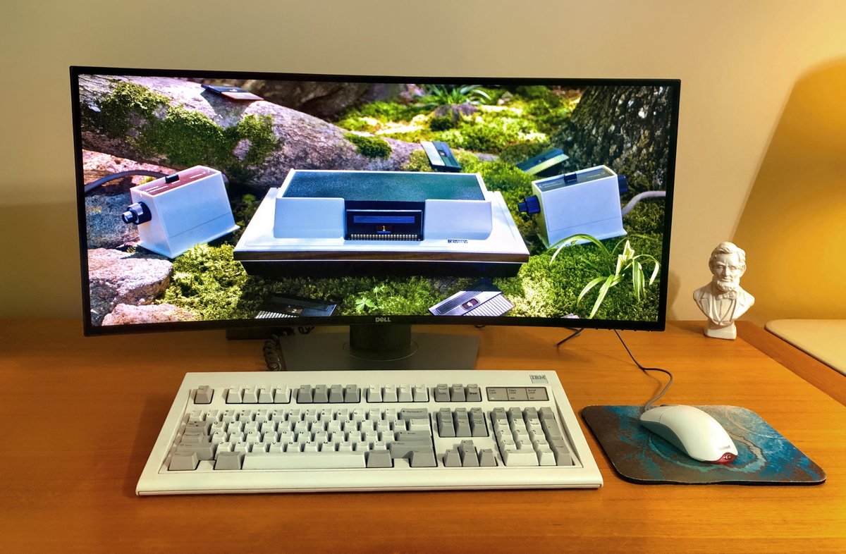 Why I Still Use a 34-Year-Old IBM Model M Keyboard

howtogeek.com/661430/why-i-s…