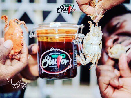 Skutor_Ltd's tweet photo. #SkutorChronicles

Still in the pepper sauce biDnezz... Call for your #deliveries. ¢50 &amp; ¢25 for large and small respectively. 

Please  call 0242552222 for all your other delivery needs. 🏍

#SkutorToTheWorld #PepperSauce #ProudlyGhanaian #Shito #MadeInGhana #Skutor #Premium https://t.co/Yb8XphYNMR
